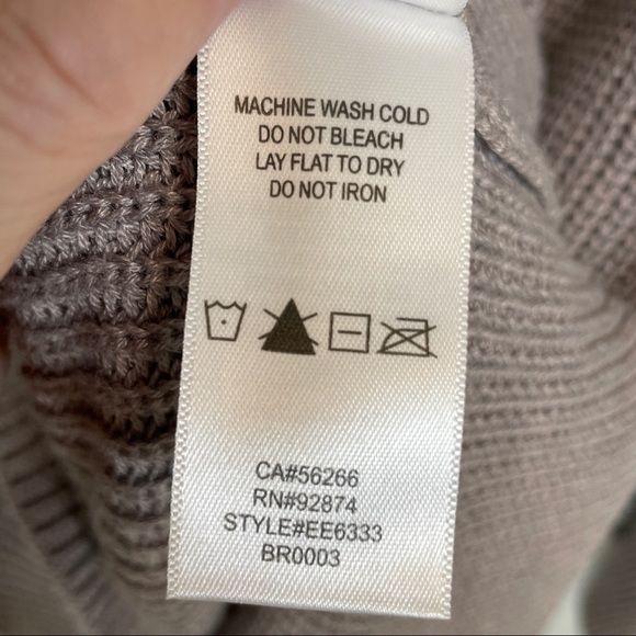 Ella Moss Riley Grey/Beige Cold Shoulder Oversized Turtleneck Sweater Size XS - Picture 14 of 14